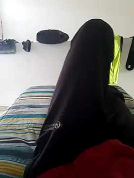 isuru lakshan online show from February 25, 10:05 am