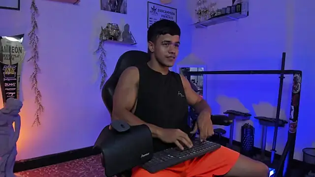 Rob zaens33 online show from February 22, 10:44 pm