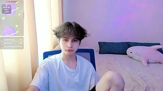  LukaHayes  online show from February 19, 1:40 pm