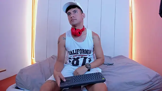 STEVEN OS online show from March 3, 8:33 am