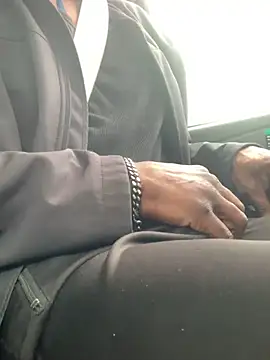 DangoD215 online show from March 2, 9:33 pm