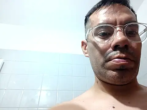 Nochedeseda online show from February 23, 1:40 am