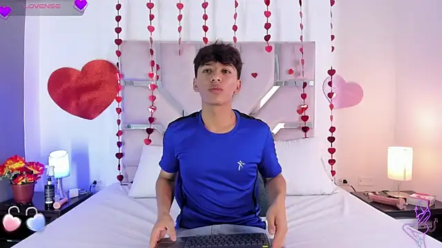 Angel Lux online show from February 27, 8:08 pm