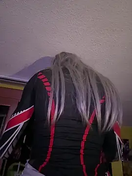 cloecd online show from February 28, 2:10 am