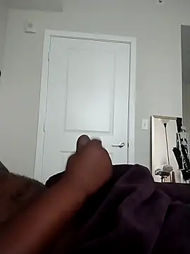 makeherfeelg online show from April 14, 12:49 pm