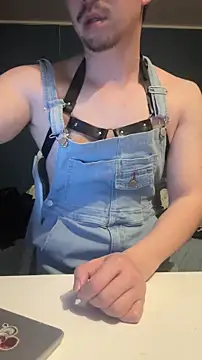 Jason S223 online show from March 31, 7:37 pm