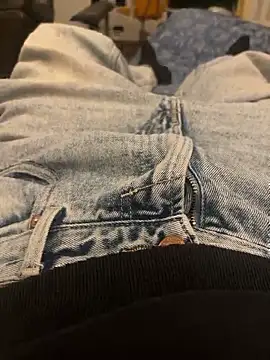 andri020292 online show from February 24, 9:26 pm