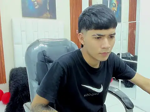 Thiago collinss online show from March 3, 10:16 pm