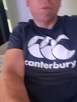 Melbourneguy101 online show from February 25, 2:23 am