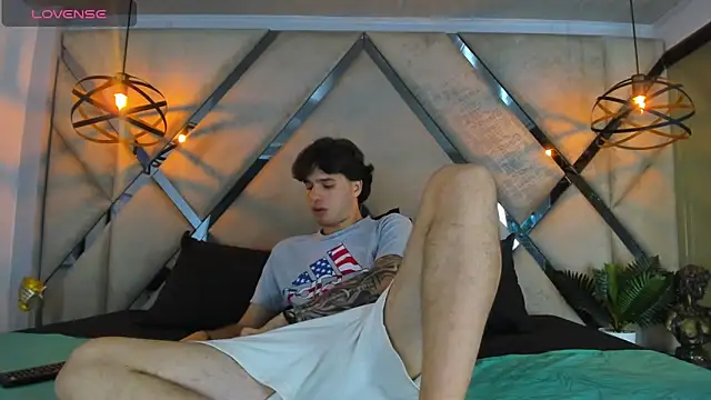 EXCLUSIVE8 online show from March 8, 4:16 am