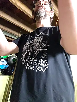 ultimateBWC online show from April 15, 8:20 pm