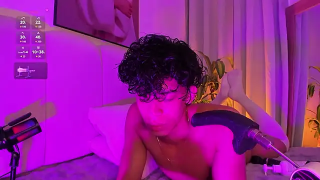 TaylerWhitelll online show from March 1, 6:51 pm