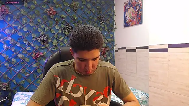 Roccoallegeri online show from March 25, 1:04 pm