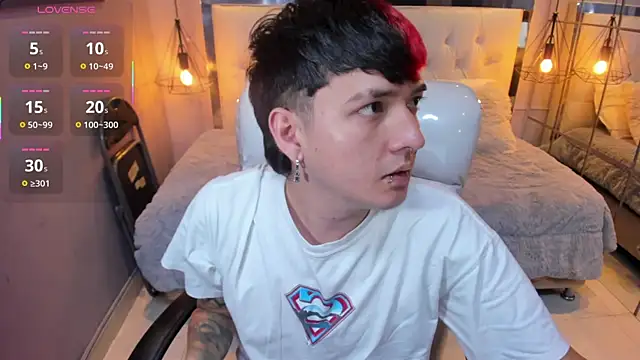 Santiago morgan online show from April 1, 10:51 pm