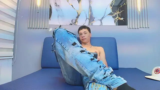 HENRY GREEN2 online show from March 13, 10:05 pm