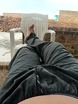 Desii rockstarr online show from April 8, 11:42 am