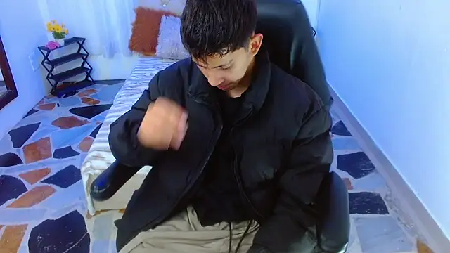 Kei 23 online show from April 7, 11:32 am