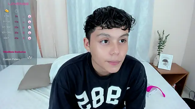 chico medusa online show from April 6, 8:31 pm