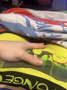 thiago 16v online show from April 12, 11:44 am