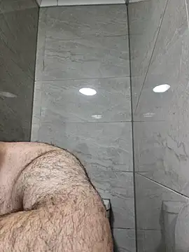 bigmillz32 online show from May 1, 12:15 am