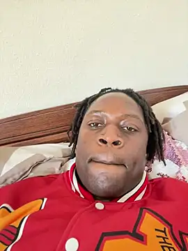 afromanch online show from April 23, 11:37 am