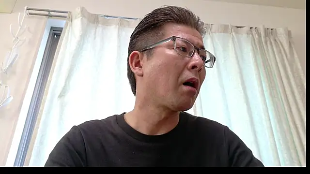 zakochin1106 online show from April 16, 7:19 am