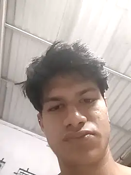 kdboy04 online show from April 20, 6:32 pm