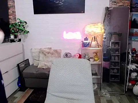 marlonmoreno01 online show from April 25, 11:24 am