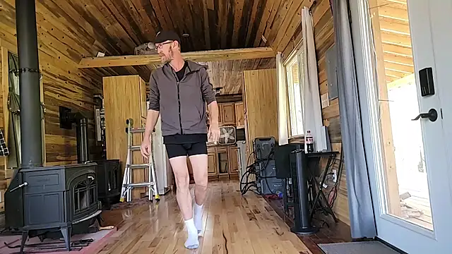 NakedCabinLife online show from April 24, 9:28 pm