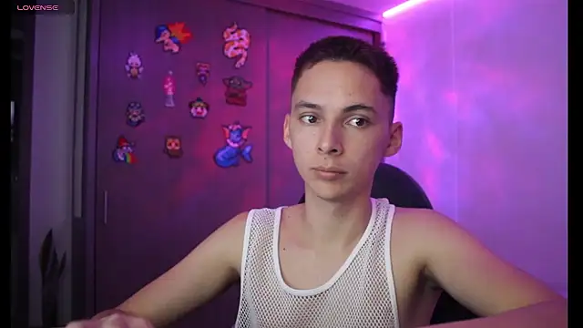 archi love online show from February 1, 6:10 am