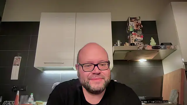 theitalianbear online show from November 8, 3:54 am