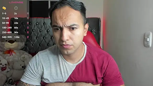 mrloganfuck1 online show from May 1, 5:43 am