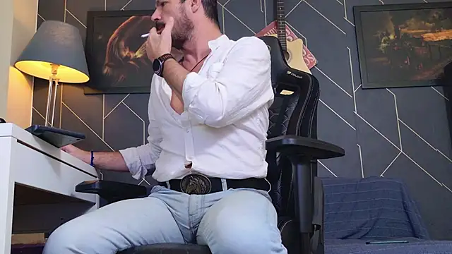 ChrisKox online show from November 15, 8:05 am