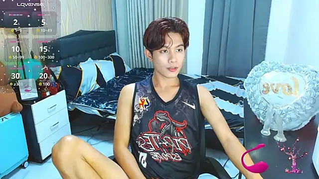 WildestTwink online show from March 20, 5:58 pm