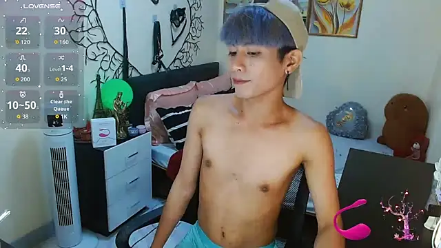 WildestTwink online show from September 11, 4:39 pm