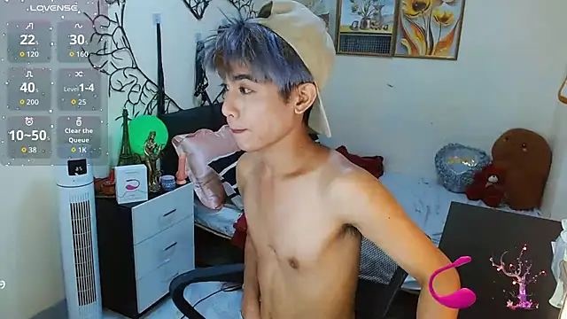 WildestTwink online show from September 16, 3:57 pm