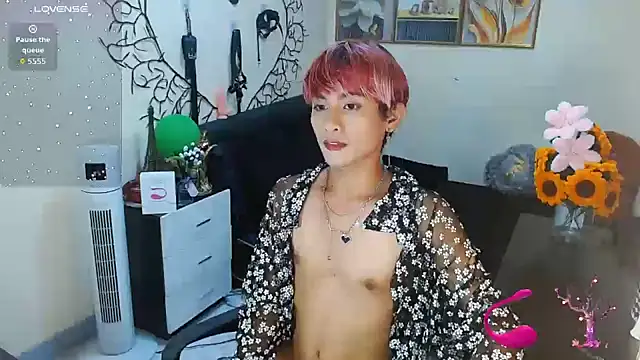 WildestTwink online show from October 13, 4:13 pm