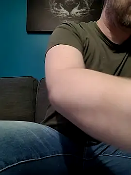 tom sauwer online show from December 3, 10:16 pm