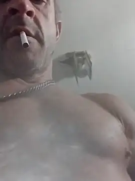 Snapshot of ThickDMatty@xh chatting on October 4, 4:12 pm ThickDMattyxh online show from October 4, 4:12 pm
