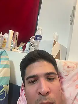 Snapshot of SebastianReiss chatting on January 21, 2:55 pm SebastianReiss online show from January 21, 2:55 pm