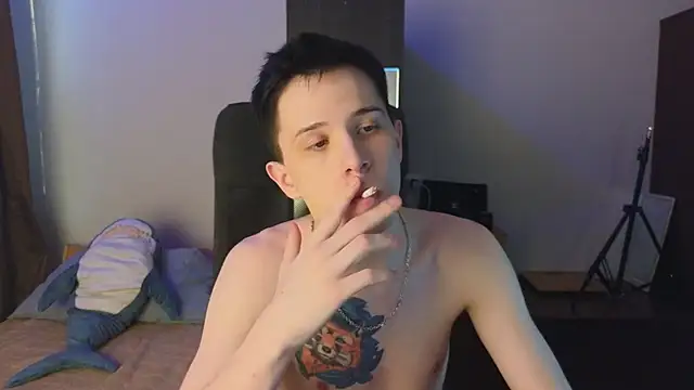 arlekincrop online show from March 6, 2:47 pm