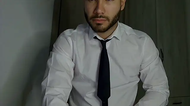 Snapshot of Justynn1 chatting on October 29, 9:40 pm Justynn1 online show from October 29, 9:40 pm