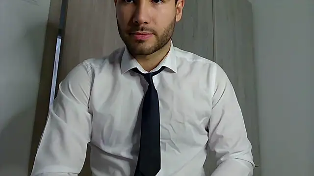 Snapshot of Justynn1 chatting on February 11, 6:08 am Justynn1 online show from February 11, 6:08 am