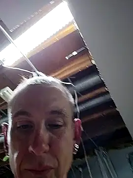 Snapshot of jjdirty6996 chatting on September 14, 10:06 am jjdirty6996 online show from September 14, 10:06 am