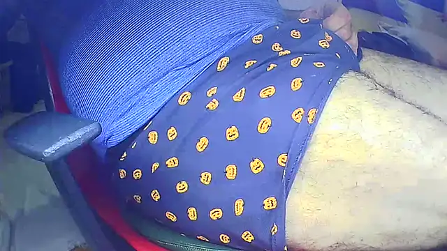 Snapshot of jackhalooween chatting on February 15, 5:50 pm jackhalooween online show from February 15, 5:50 pm