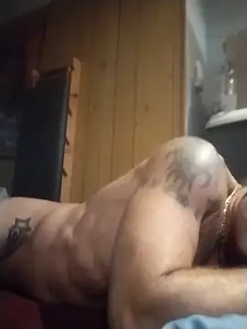 trucker1979 online show from October 6, 12:21 pm