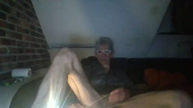 Snapshot of InMeinenMund chatting on October 14, 8:27 pm InMeinenMund online show from October 14, 8:27 pm