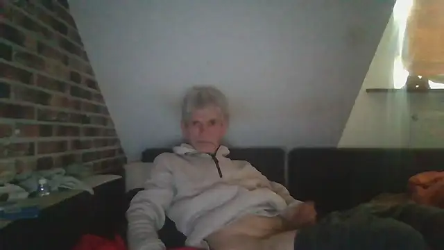 Snapshot of InMeinenMund chatting on October 6, 10:53 am InMeinenMund online show from October 6, 10:53 am