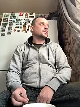 Snapshot of DanielOhCool chatting on February 28, 7:26 am DanielOhCool online show from February 28, 7:26 am