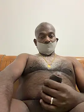 strongguyindia online show from January 31, 8:18 pm